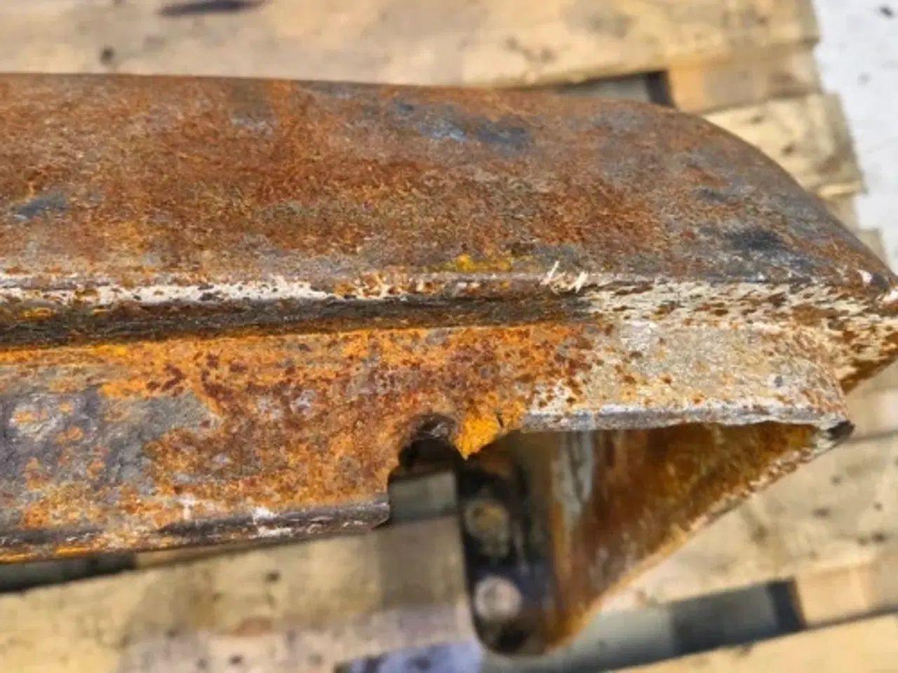 Billede 4 - New Holland LB110 Dæksel 85801362