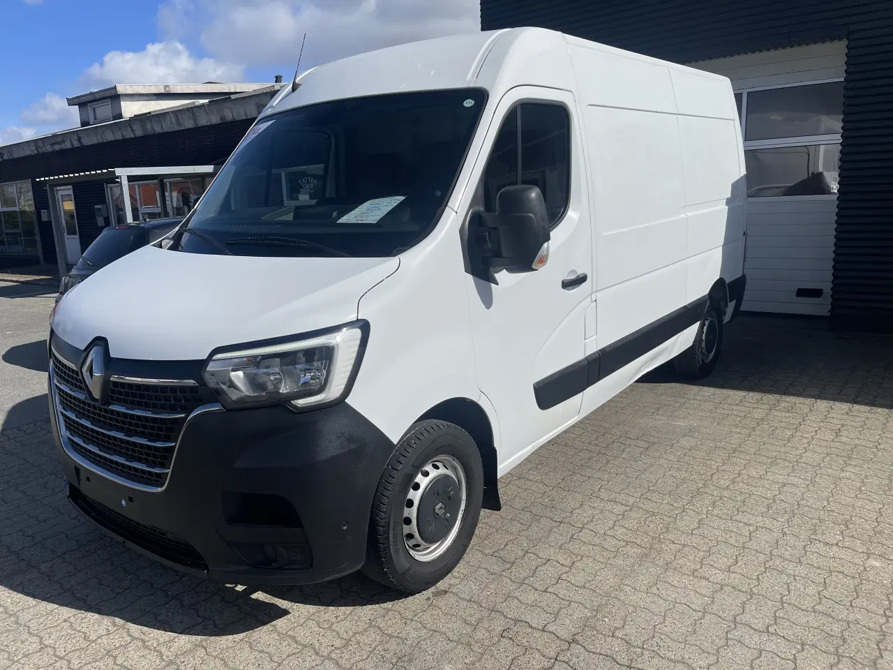 Billede 2 - Renault master 2.3diesel 2020 L2H2 DK billigst 