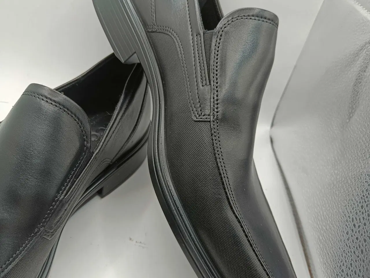 Billede 9 - Ecco sort læder sko 47str 