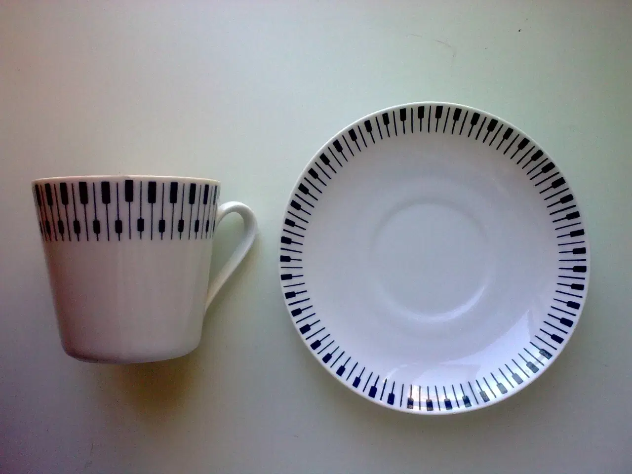 Billede 3 - Kaffe + Lyngby + T2 + T i hvid RETRO porcelæn