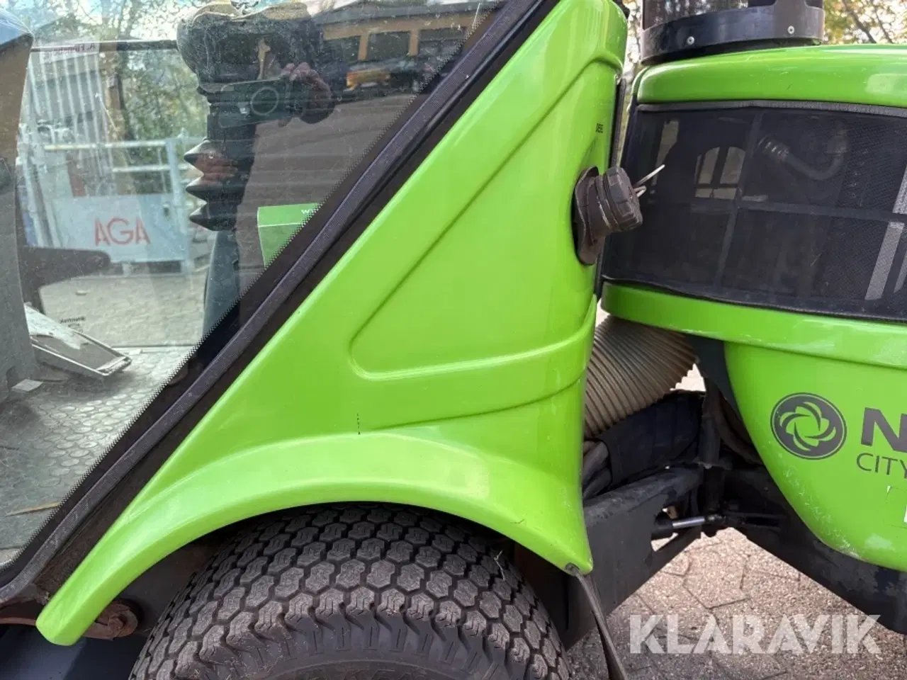 Billede 10 - Redskabsbærer Nilfisk City ranger 2250