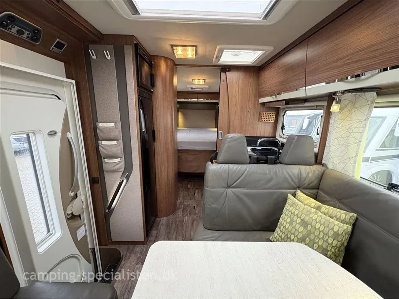 Billede 7 - 2016 - Euramobil Integra Line IL720 QB "Autocamp Premium"   Rigtig pæn og meget velholdt Luksusbil  - Euramobil IL720 QB fra 2016 - Kan snart opleves hos Camping-Specialisten i Silkeborg