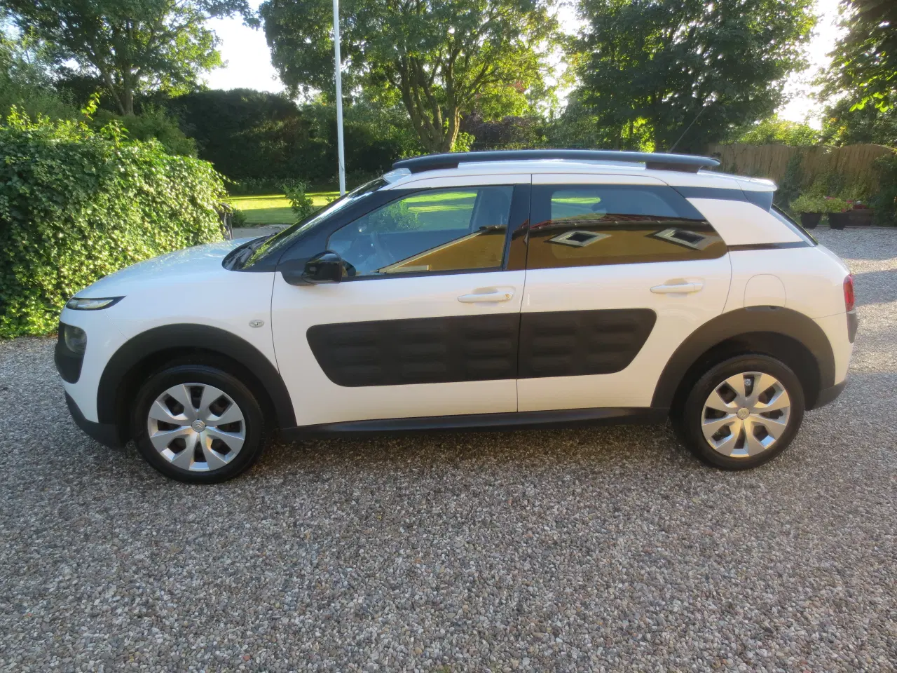 Billede 2 - Citroen C4 Cactus 1.2 i Km 144. År 2015. 