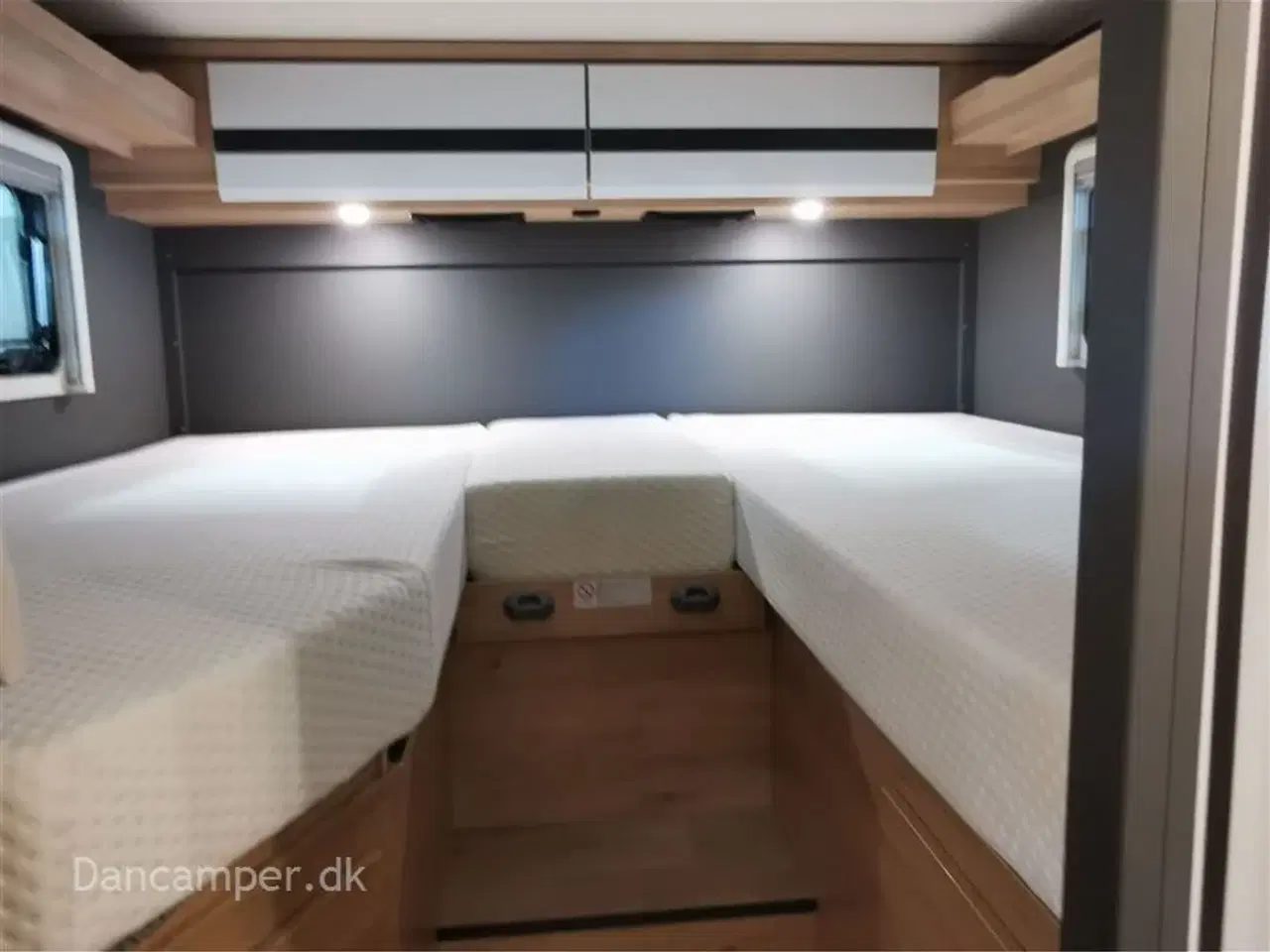 Billede 7 - 2025 - Dethleffs Globebus Camp T4   Flot slim line med 8-trins automatgear, 140 Hk, populær og meget rummelig trods sin længde på kun 6,63 m og 2,20 m i bredden
