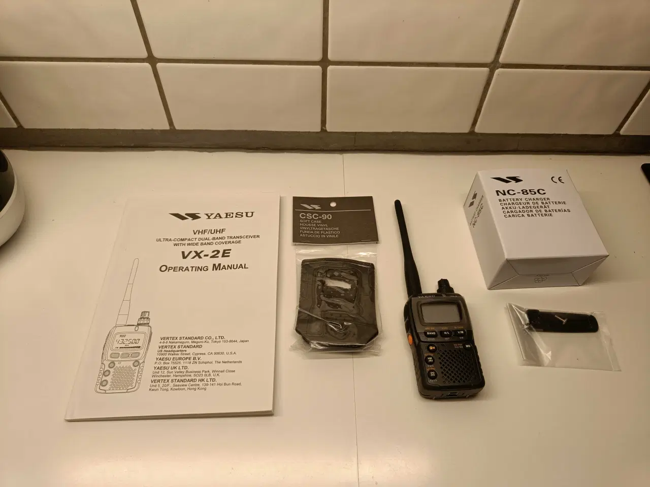 Billede 2 - NY Yaesu VX-2E VHF/UHF transceiver komradio