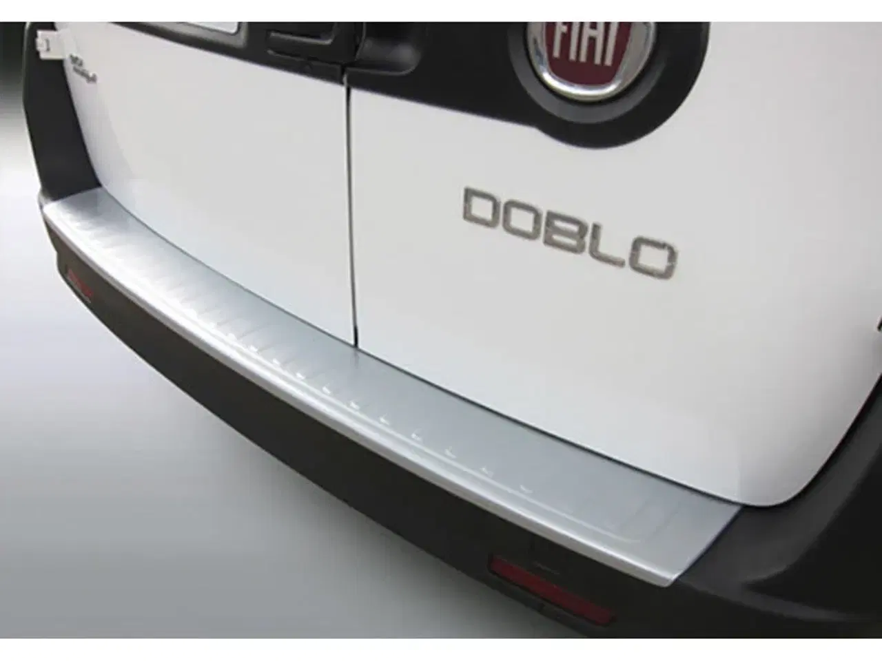 Billede 1 - Læssekantbeskytter Fiat Doblo - rillet 12.2014-