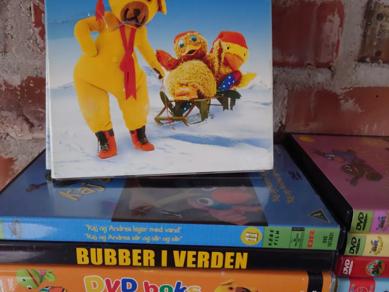 Billede 2 - LG HD dvd-afspiller  med en stak børnefilm.