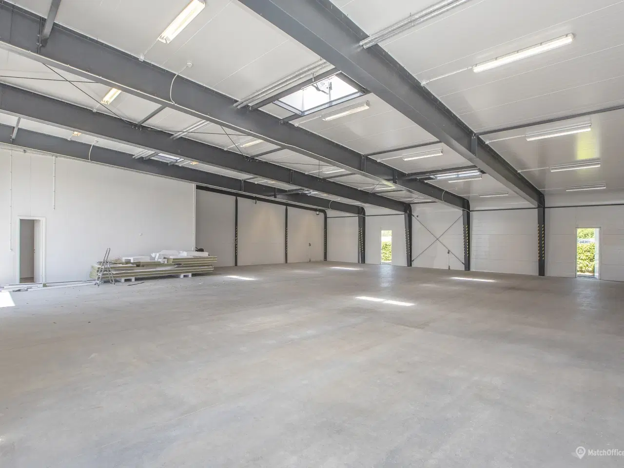 Billede 9 - 471 kvm. tørt. opvarmet og højloftet lager kombineret med 60 kvm. indbydende kontor