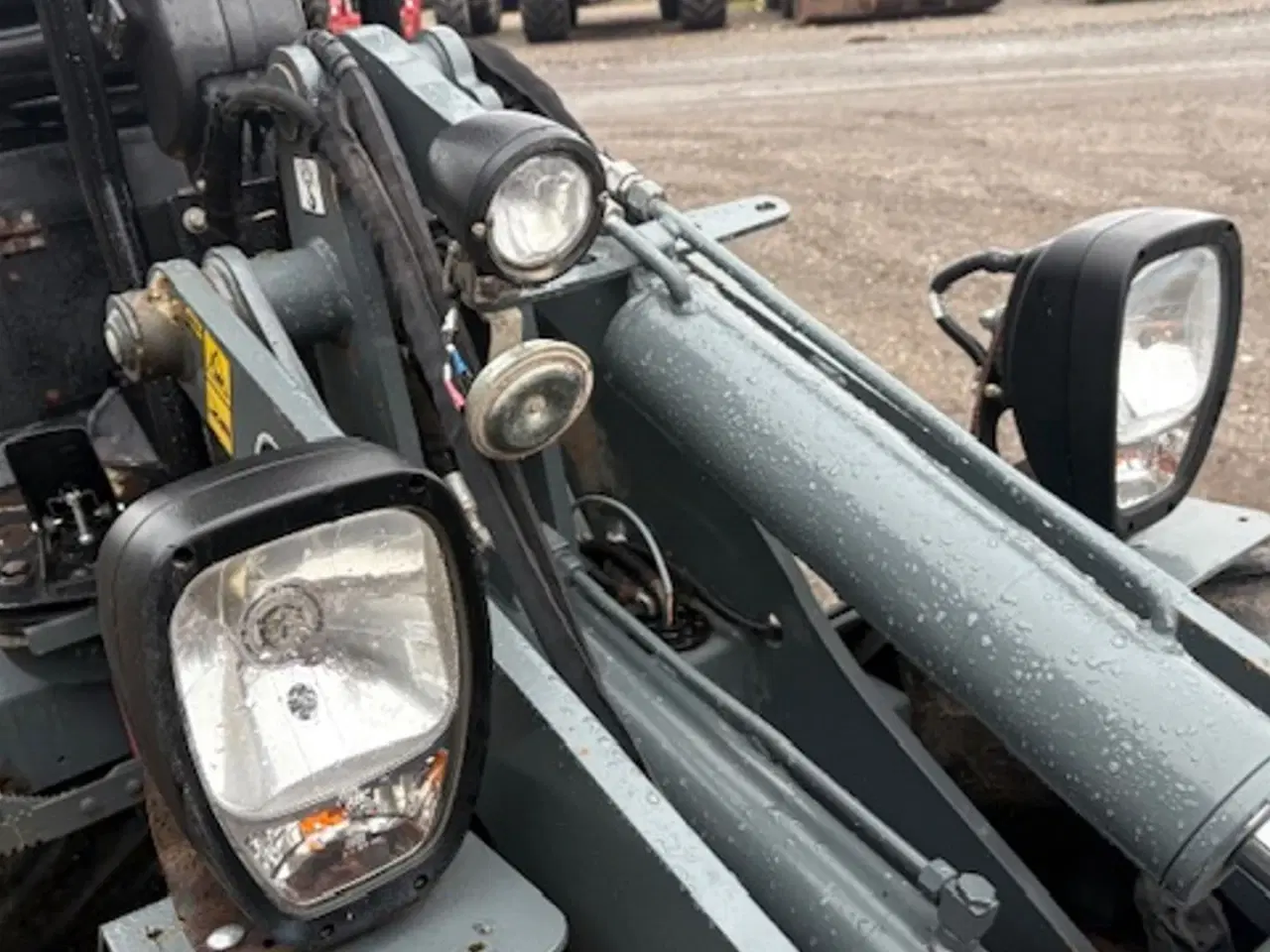 Billede 8 - Giant G1500 HD 3. OG 4. FUNKTION FØRT FREM. SKOVL OG GAFLER