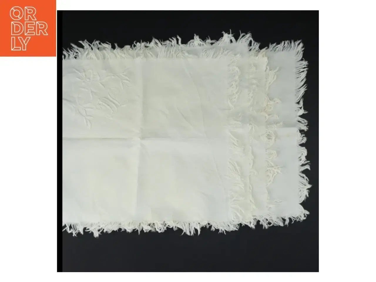 Billede 2 - Hvide stofservietter (str. 4 stykker. 28 x. 28 cm)