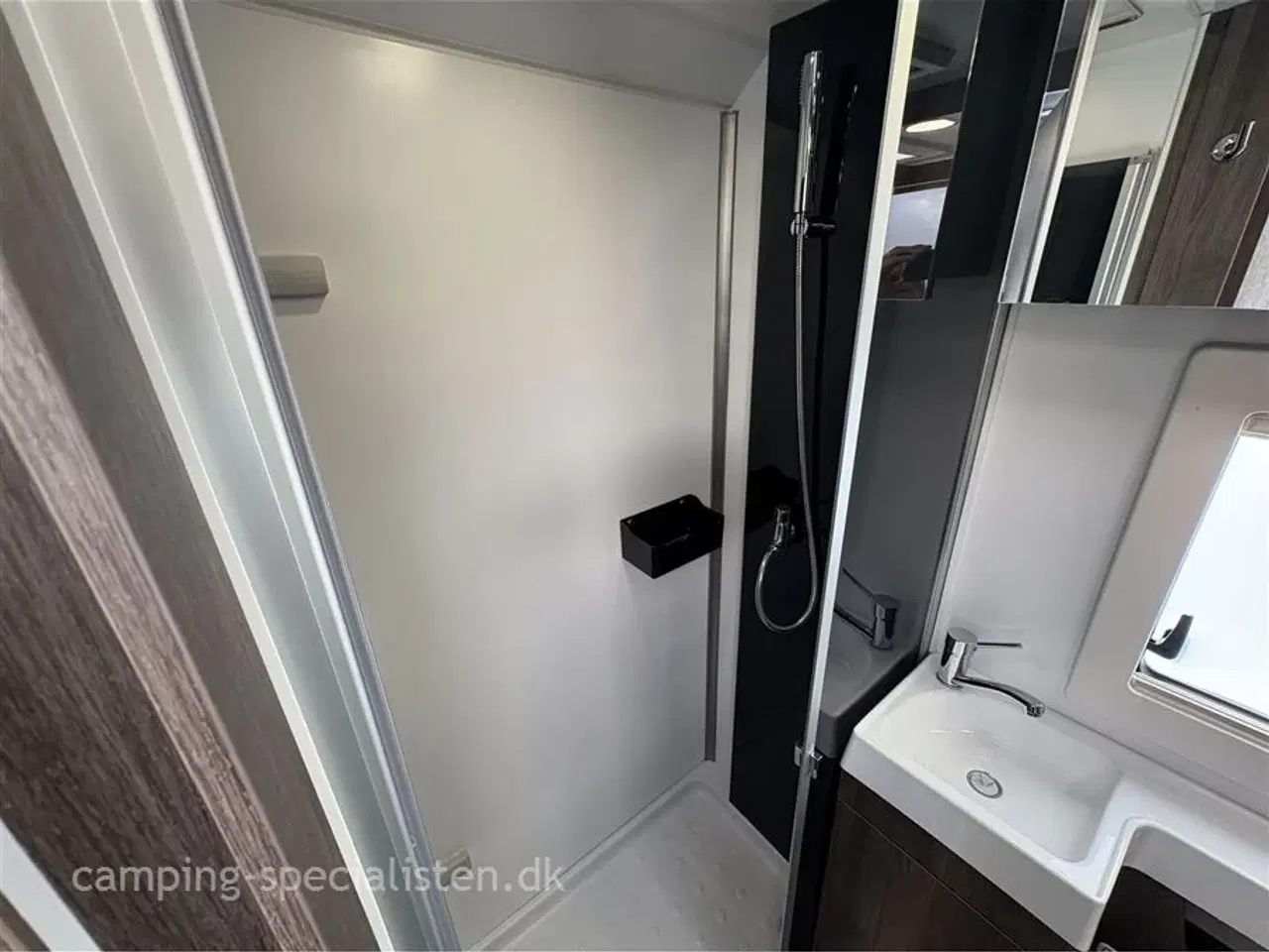 Billede 13 - 2024 - Benimar Tessoro T481 NK   Benimar Tessoro T 481 2024 - Kan ses nu hos Camping-Specialisten.dk