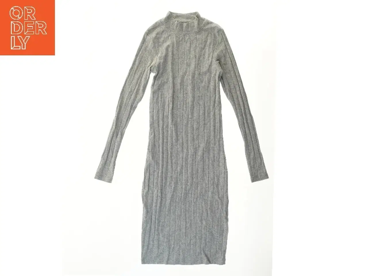 Billede 1 - Langærmet grå kjole fra Name It (str. 152)