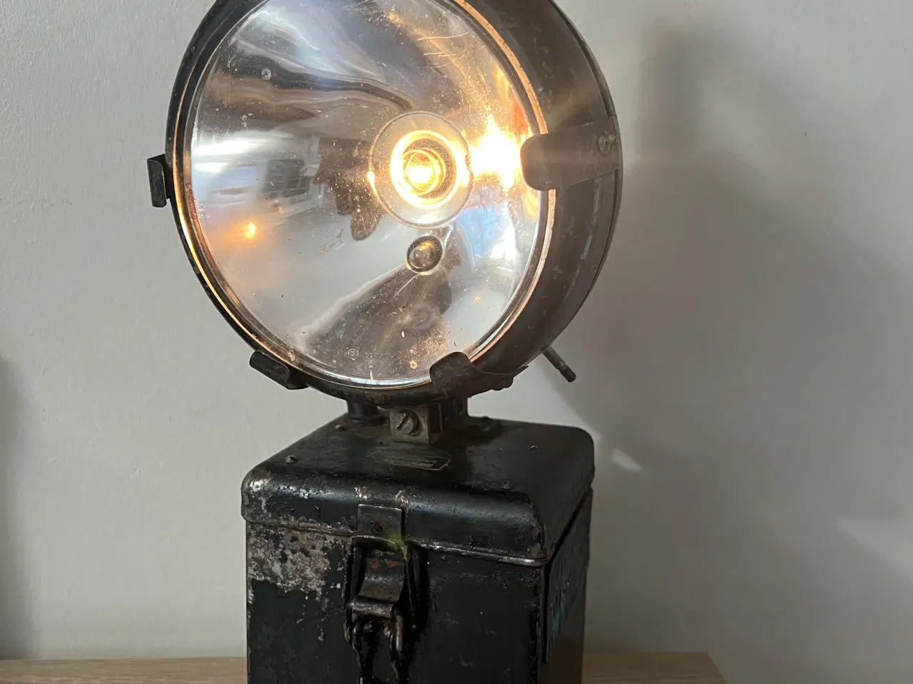 Billede 2 - Original Eisemann industrilampe fra 1930-50’erne 