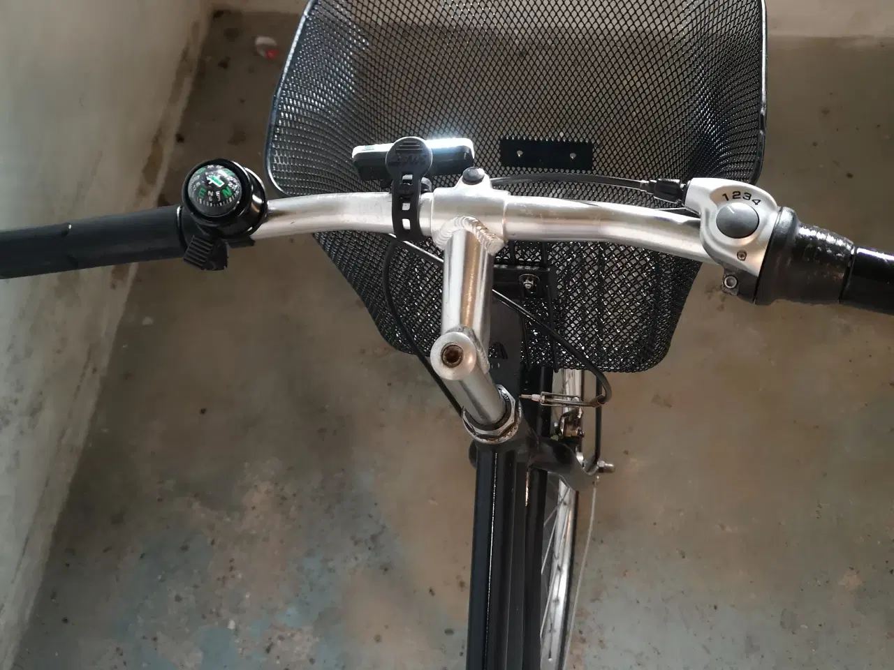 Billede 7 - SORT   X 28"   56 cm højt  4 gear... Løs 1 nøgle. 