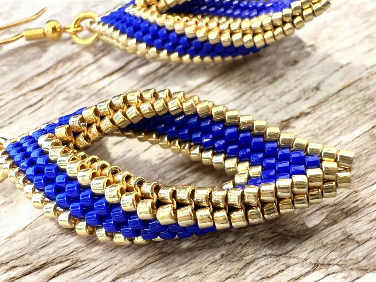 Billede 4 - Håndlavede perle øreringe