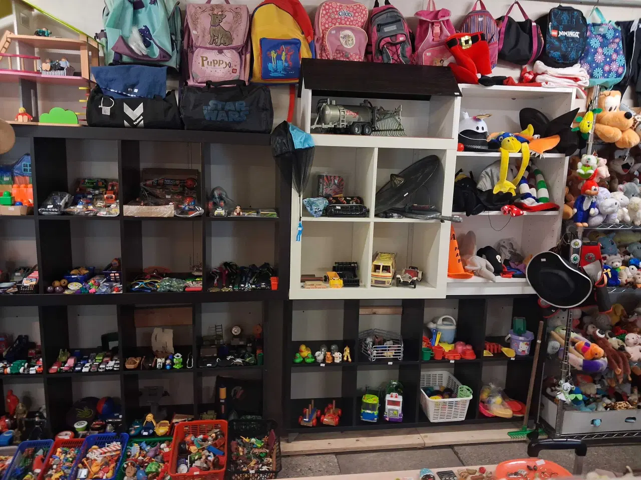 Billede 15 - STORT tøj og loppemarke