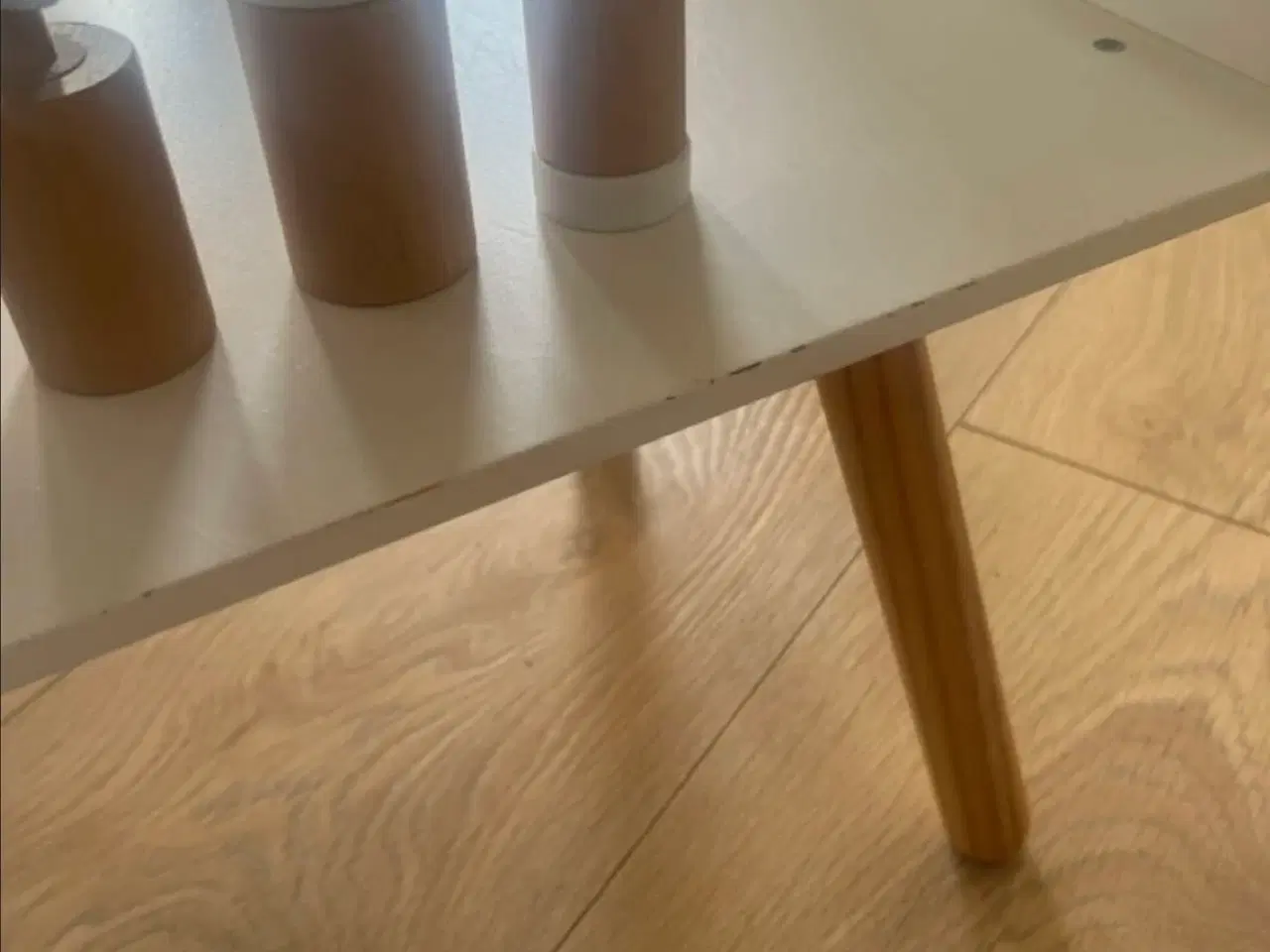 Billede 9 - By Astrup dukke puslebord 