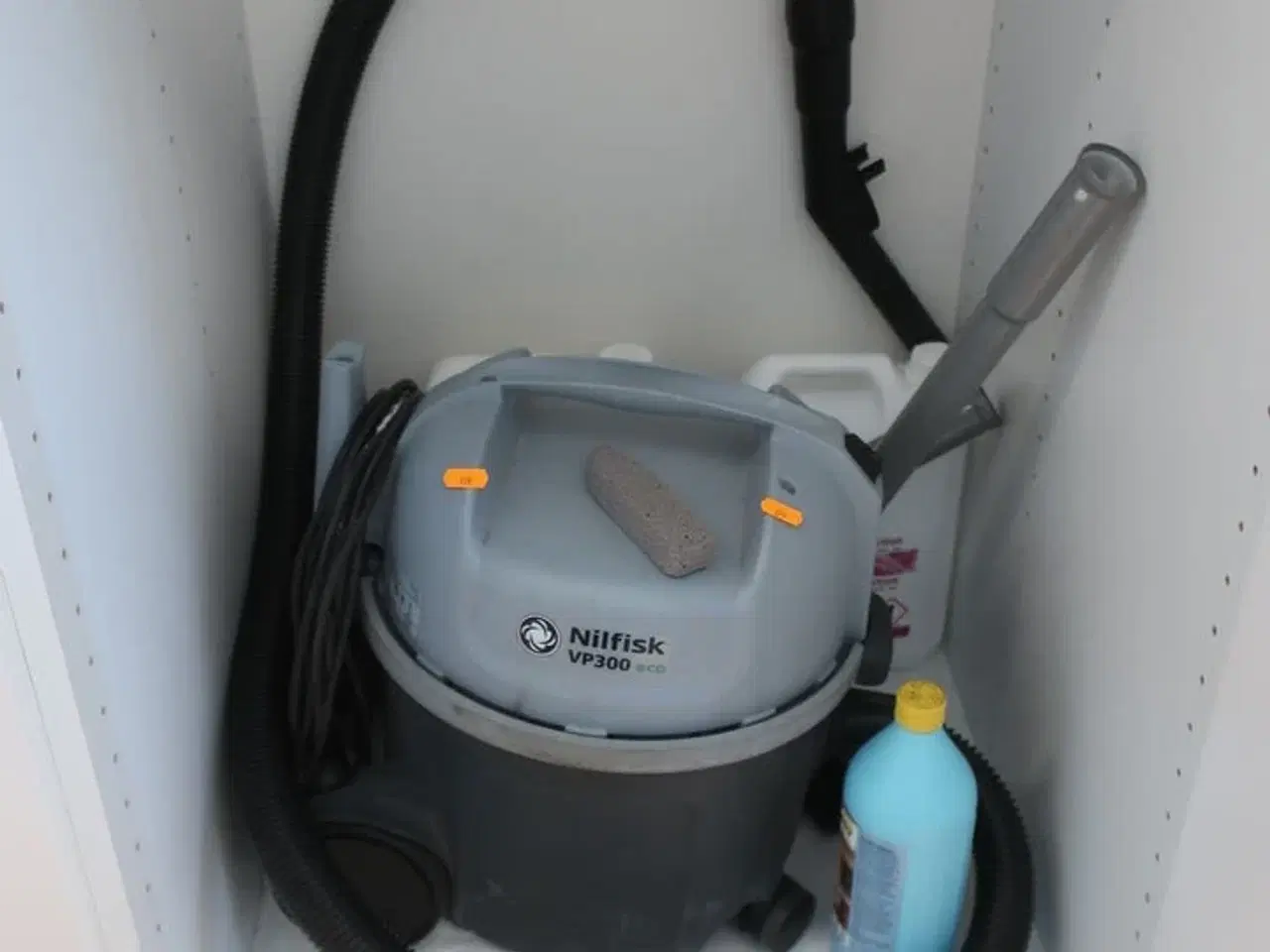Billede 1 - Støvsuger NILFISK VP300 Eco