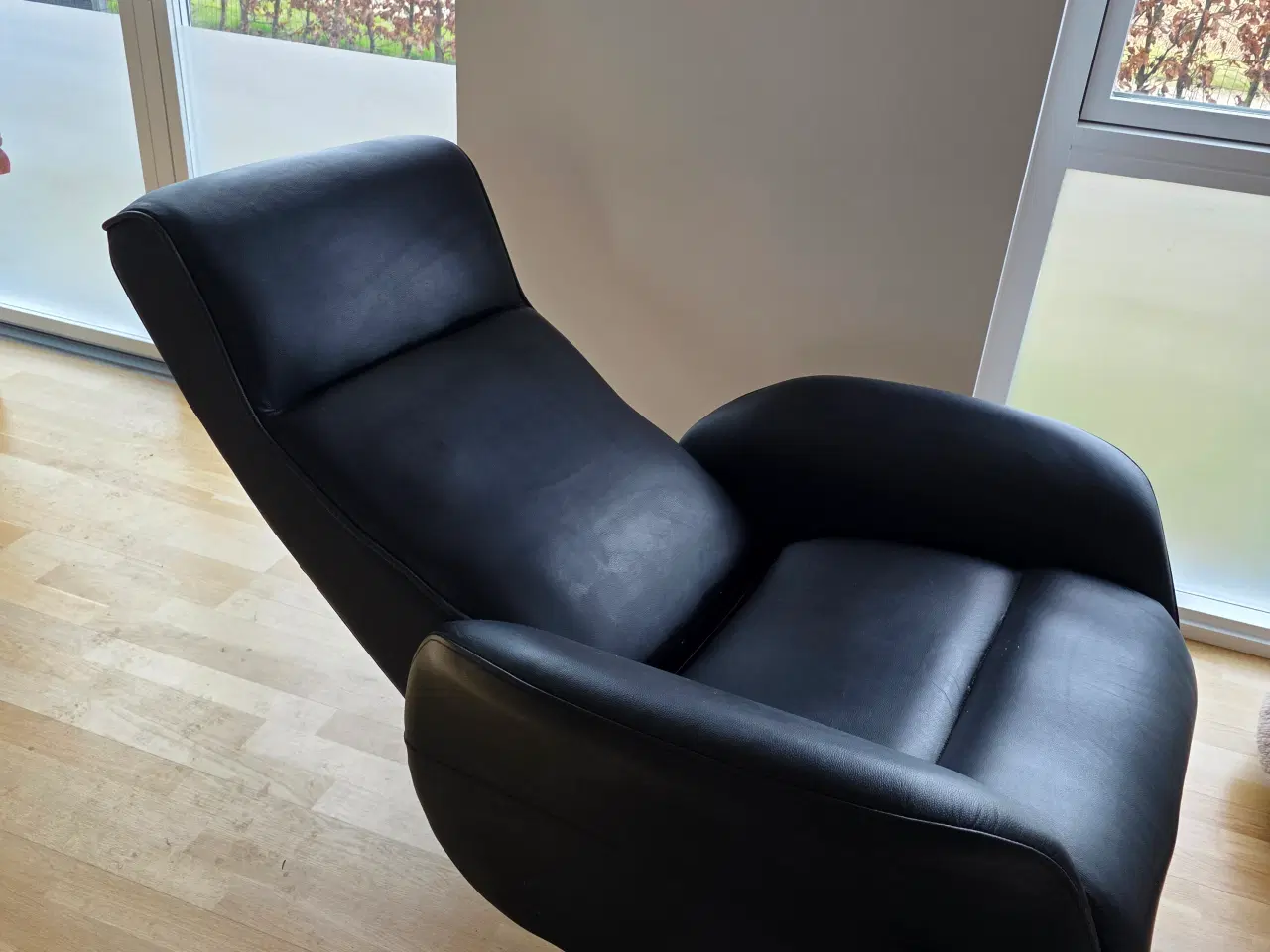 Billede 4 - Lindebjerg otium stol 360 Luksus med massage/varme