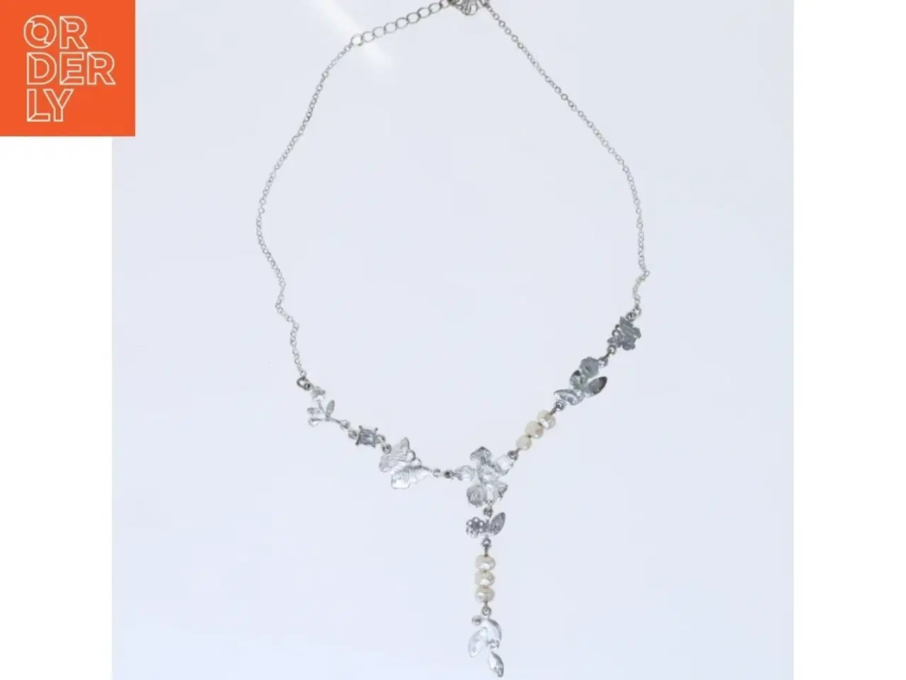 Billede 2 - Blomster halskæde med perler fra H&M (str. 50 cm)