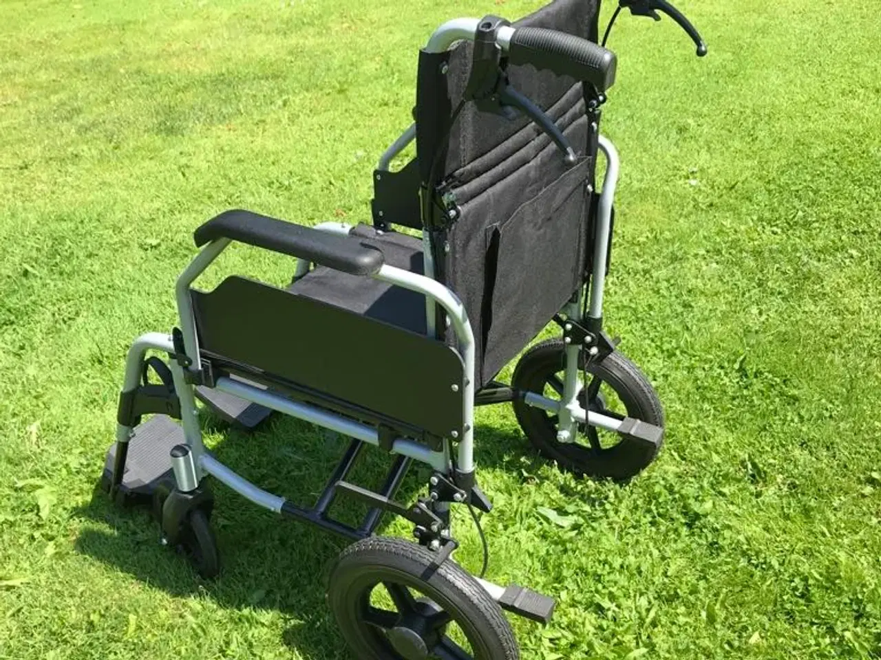 Billede 4 - Foldbar letvægts kørestol