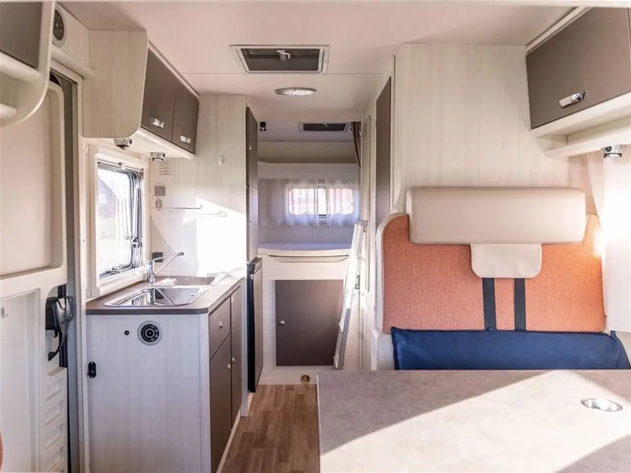 Billede 2 - 2020 - Ahorn ECO 680 Alkove   Velholdt kort Ahorn med alkove