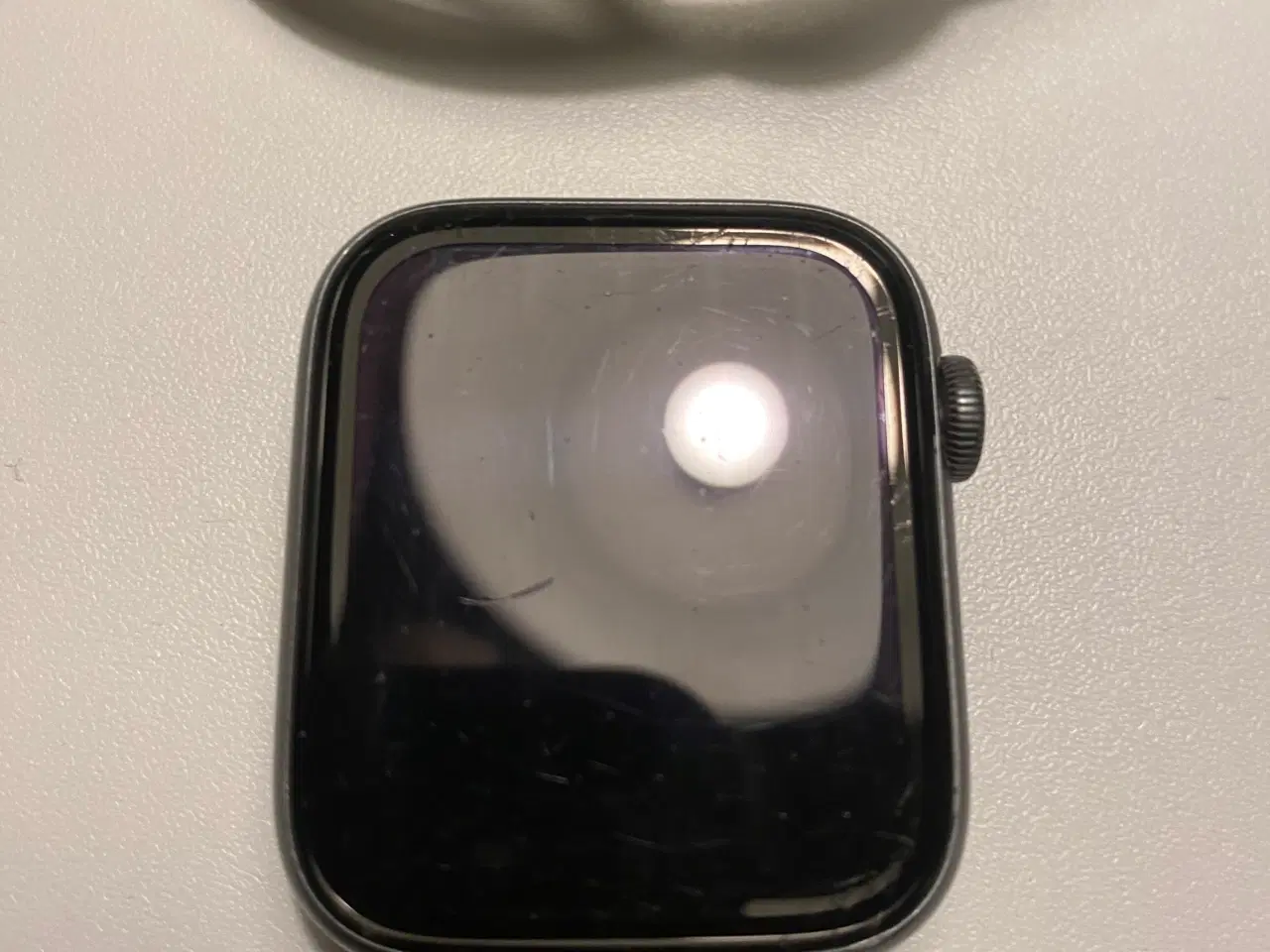 Billede 2 - Apple Watch gen.4  44 mm 