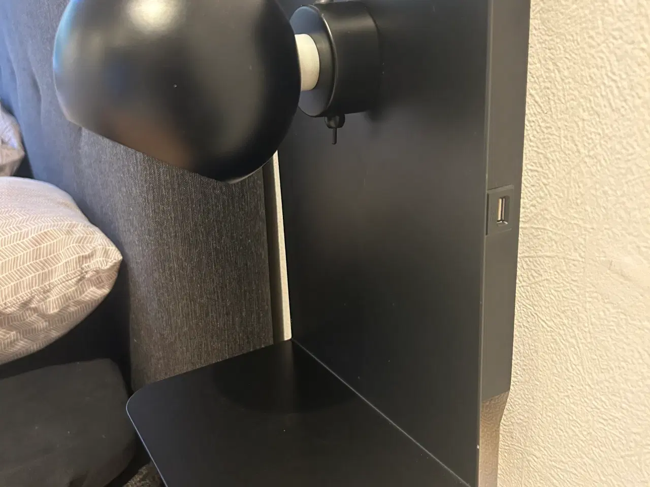 Billede 2 - Væglampe fra Frandsen Ball Wall Lamp USB