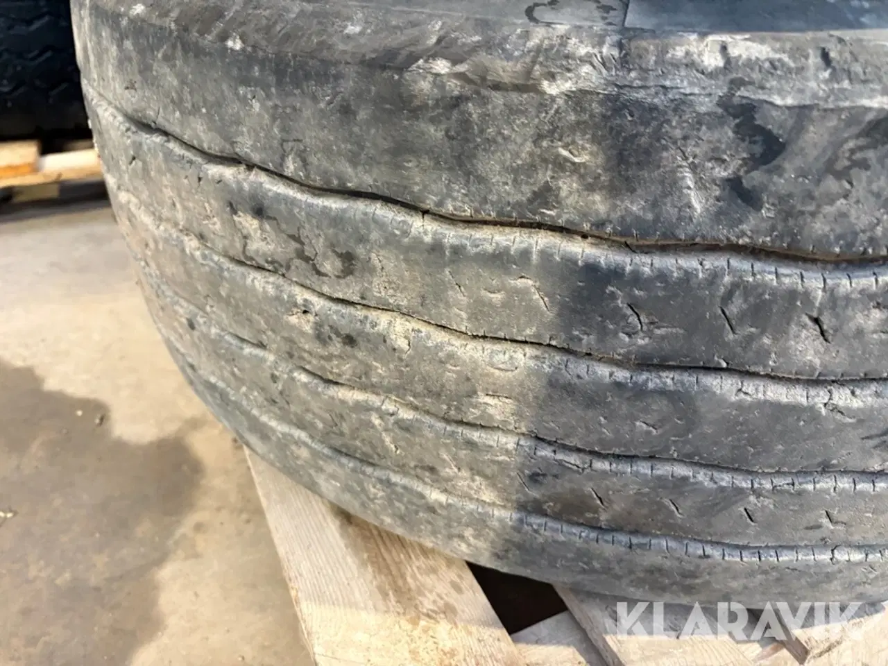 Billede 4 - Dæk uden fælg - blandet lot 10 styk