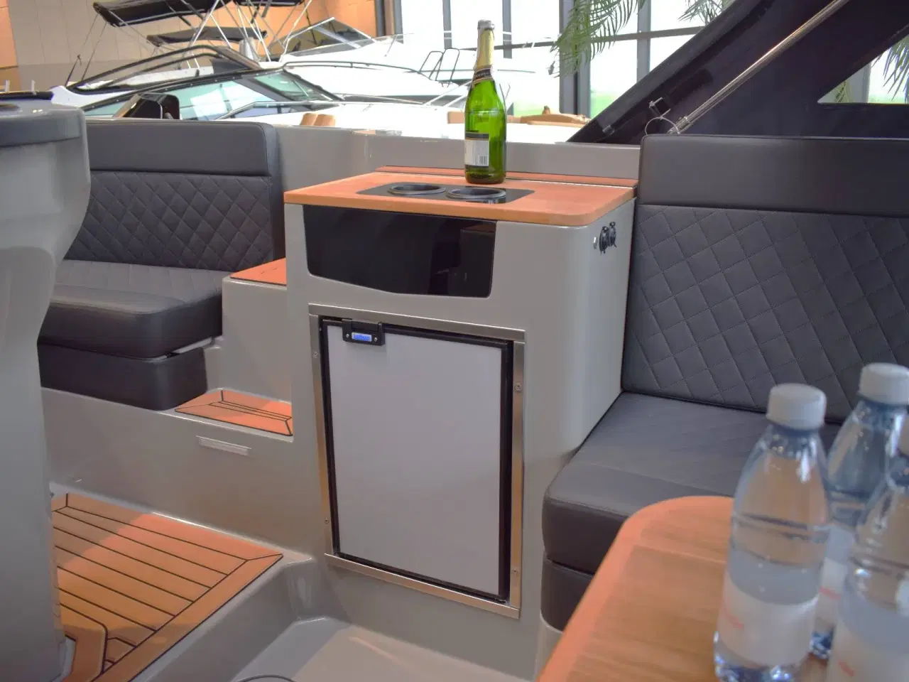 Billede 6 - Corsiva 800 Tender - 40 HK Yamaha/Udstyr