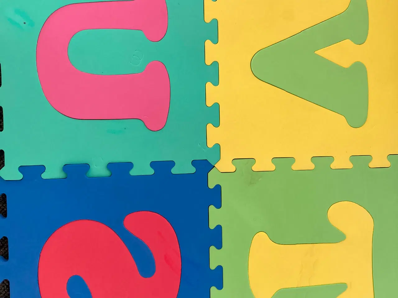 Billede 3 - Gulvlegebrikker med bogstaver + opbevaringspose