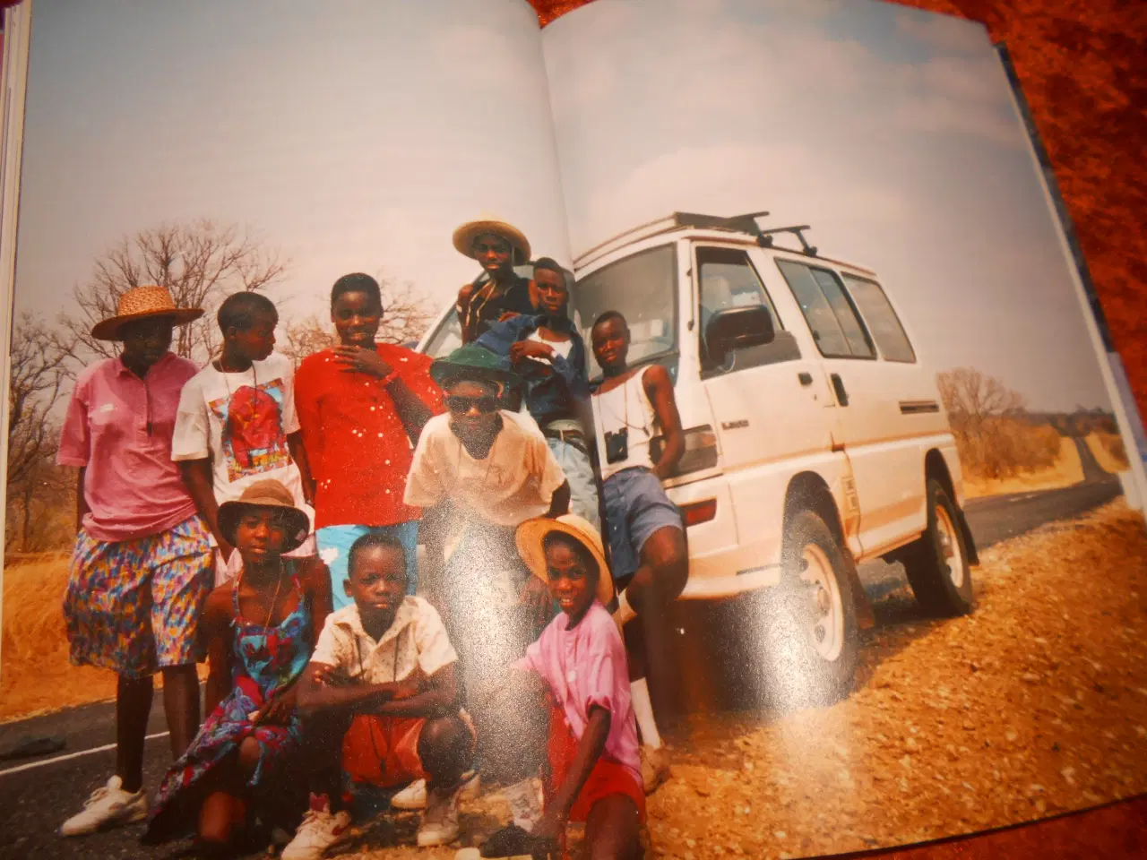 Billede 2 - Langt ude i verden, Danske Kvindelige Æventyrere,