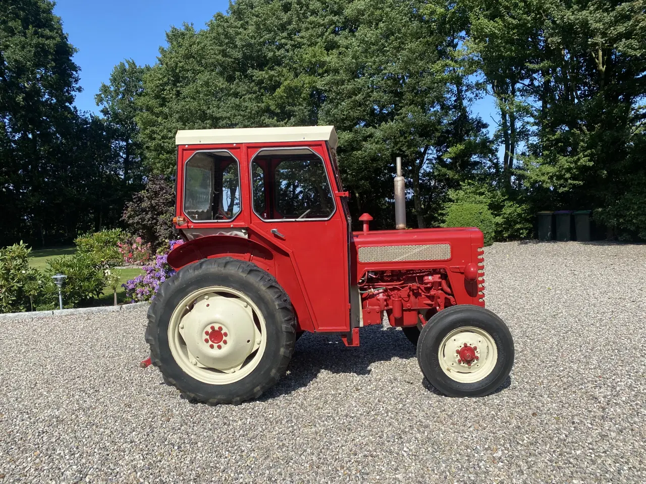 Billede 3 - Veterantraktor - IH B275 - benzin