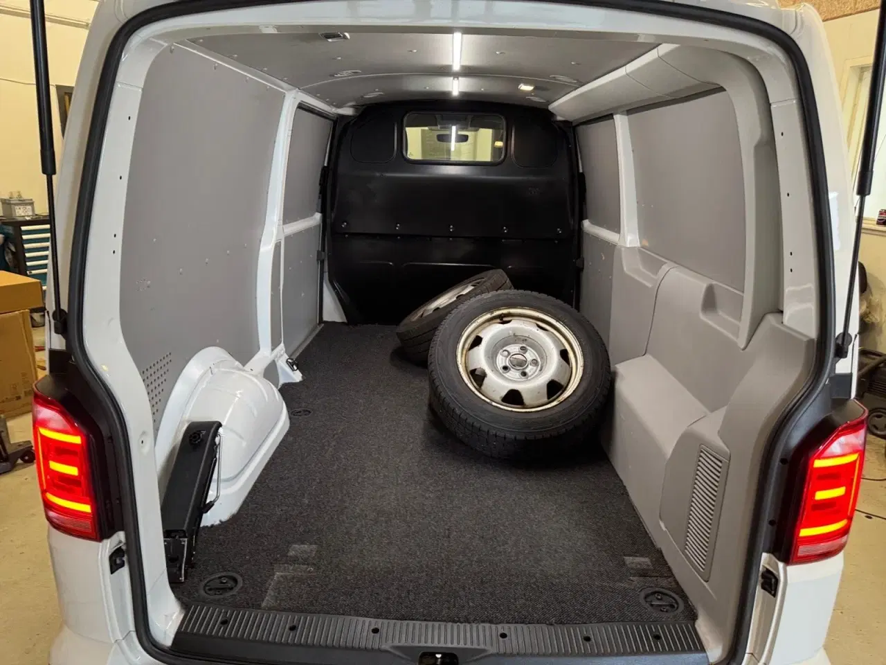Billede 15 - VW Transporter 2,0 TDi 204 Kassevogn DSG lang