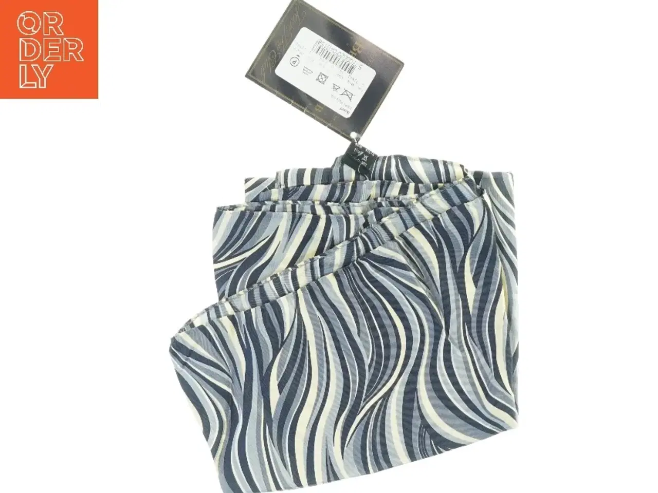 Billede 3 - Silketørklæde fra Bee Q (str. 68 x 67 cm)