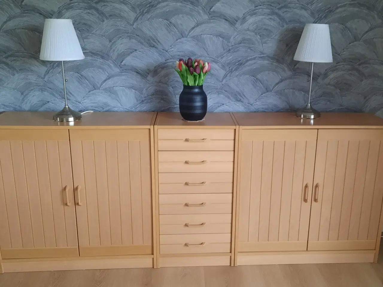 Billede 1 - Hammel skænk med overskabe