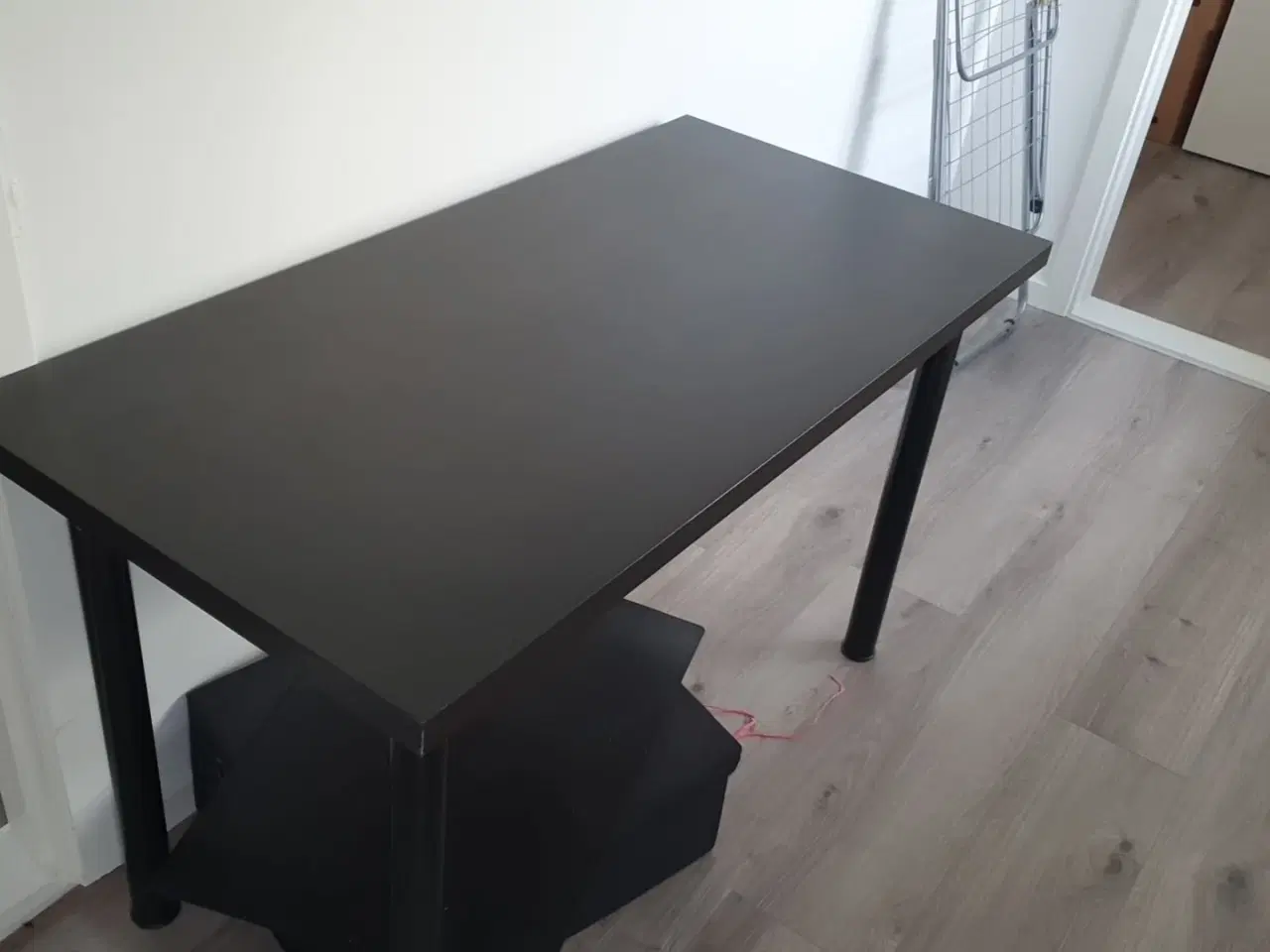 Billede 1 - Ikea skrivebord 120X60