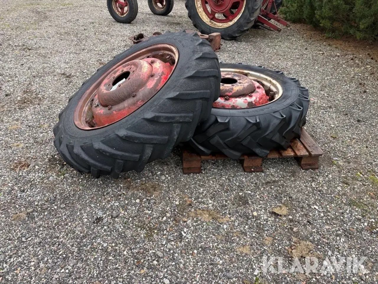 Billede 2 - Traktordæk Goodyear + barum