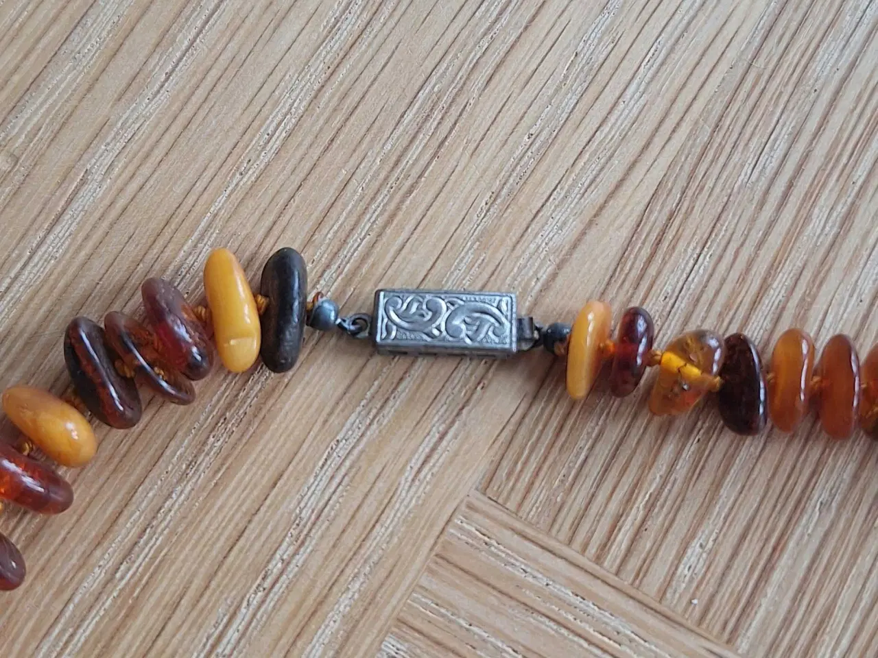 Billede 4 - Poleret ravhalskæde