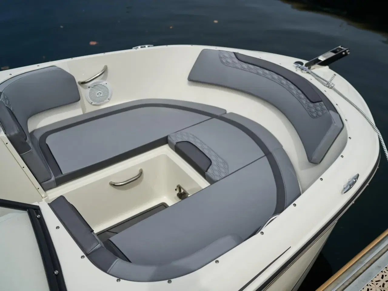 Billede 2 - Bayliner M19 med 115 hk Mercury-EFI XL CT 2,1L - med udstyr - TILBUD