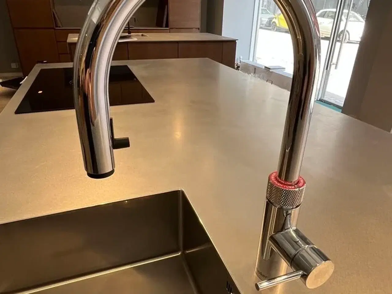 Billede 1 - Køkkenamatur (Vandhane) QUOOKER