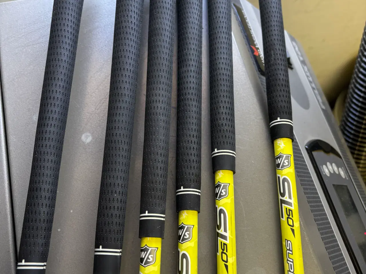 Billede 4 - Wilson D200 dame/junior sæt 