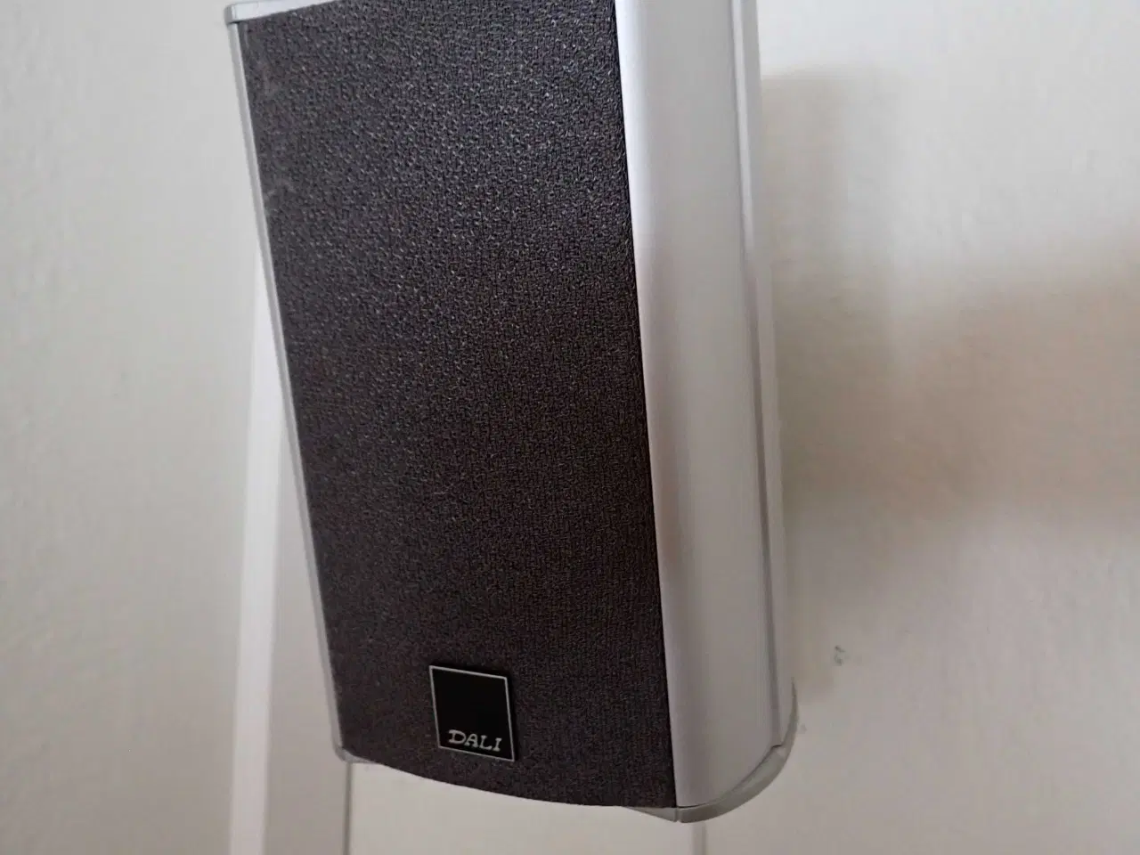 Billede 2 - Dali sub 12, højtalere og Cambridge surround