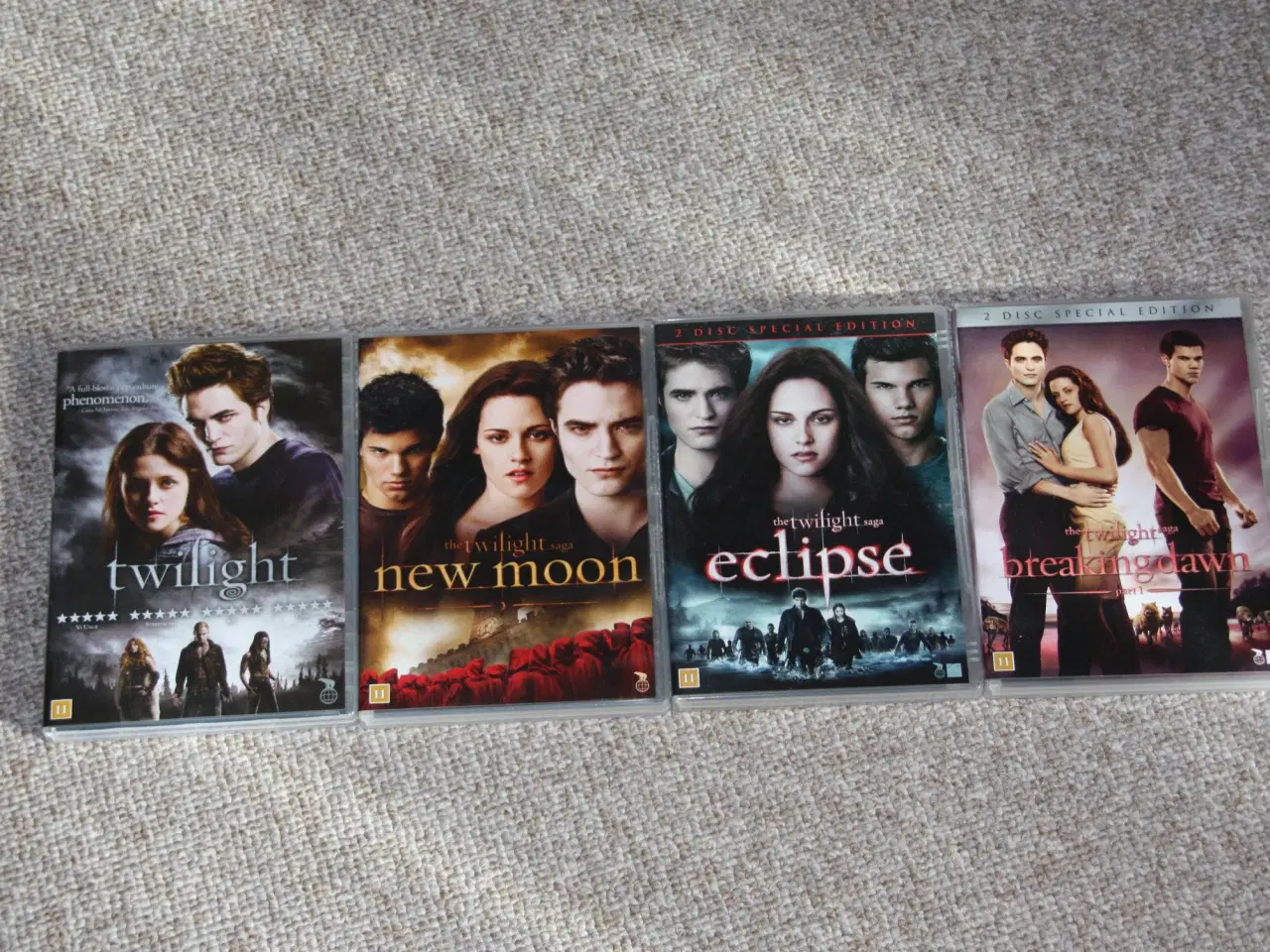 Billede 1 - The Twilight Saga  pris for 4 stk.