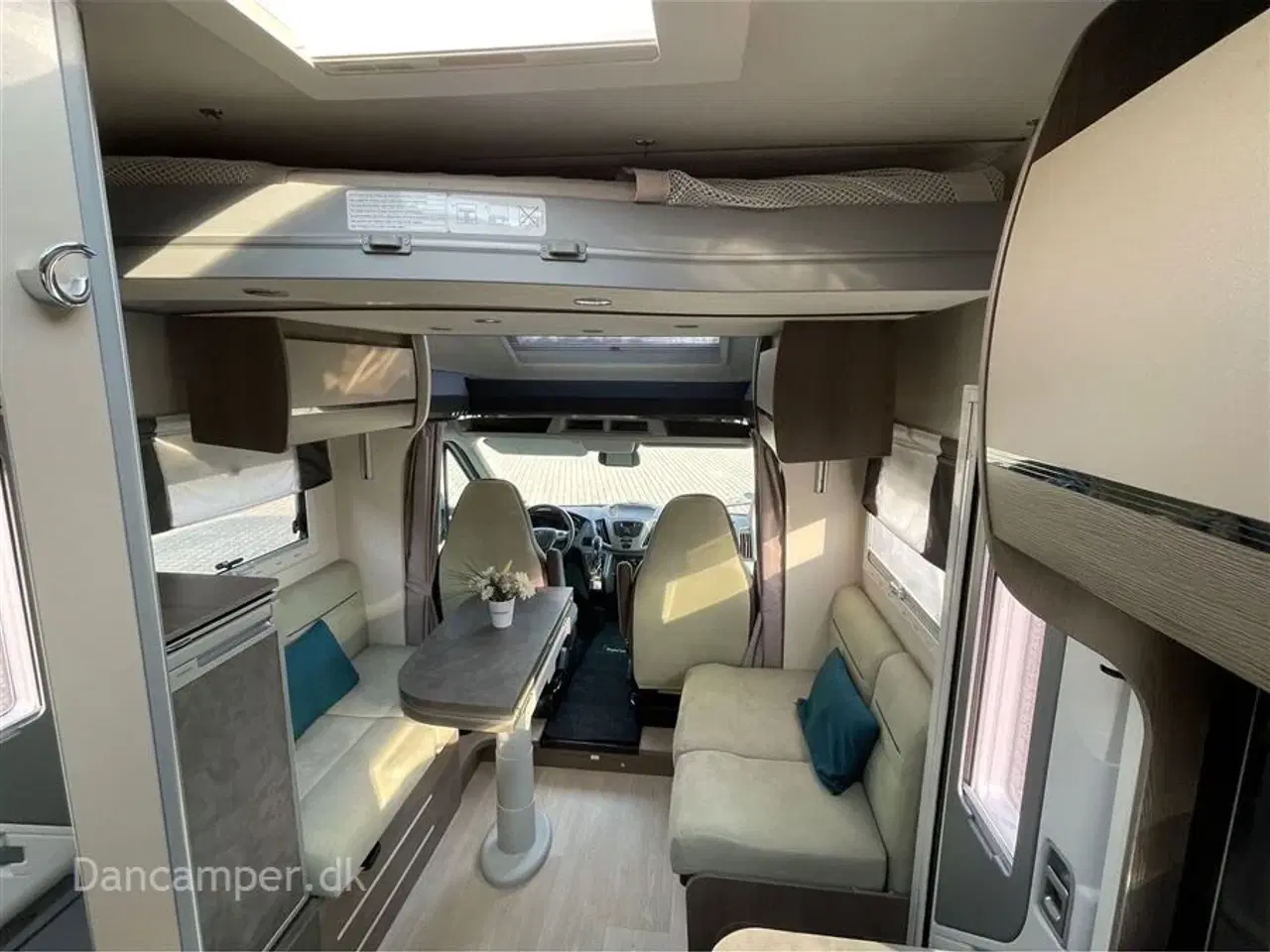 Billede 11 - 2019 - Chausson Titanium 767    Enkeltsenge, lounge-indretning, 170Hk Ford, AUT - Lihium Super B bodelsbatteri, Solceller, Michelin helårsdæk.
