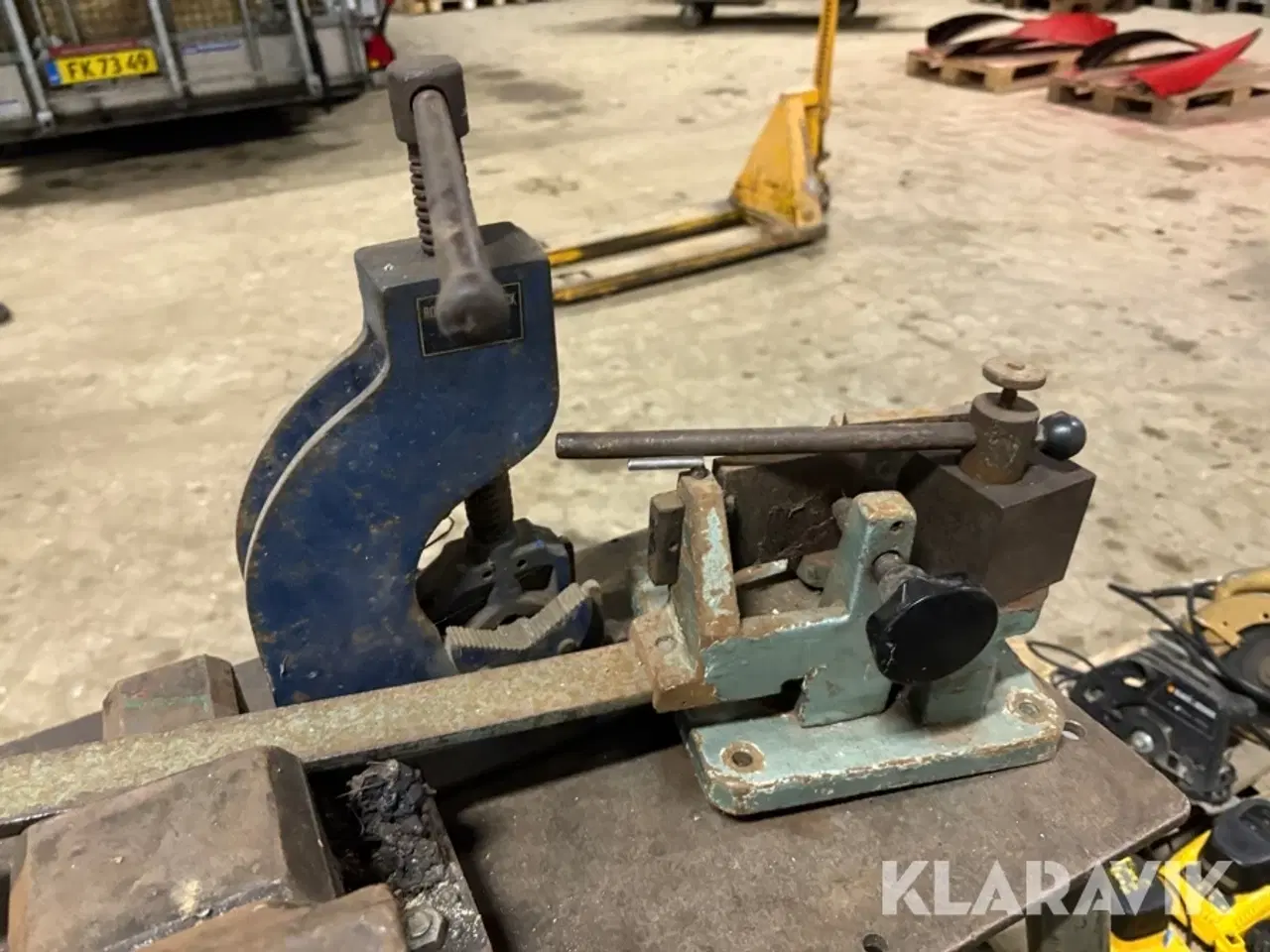 Billede 7 - Smedebord med skruestik