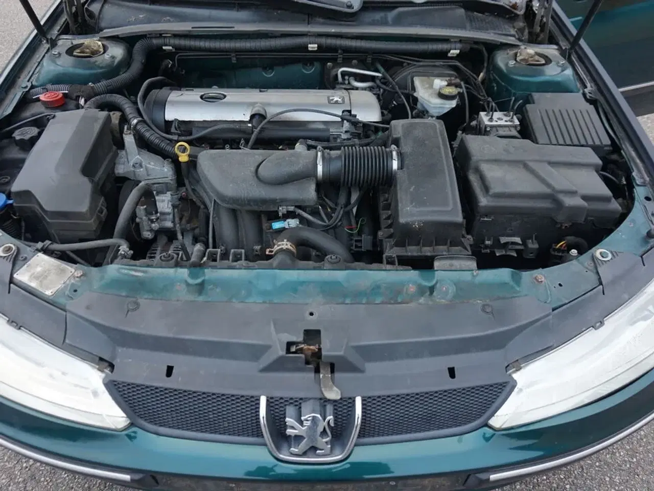 Billede 11 - Peugeot 406, 1,8 Sedan Grøn metallic Årg. 2002 (MOMSFRI)