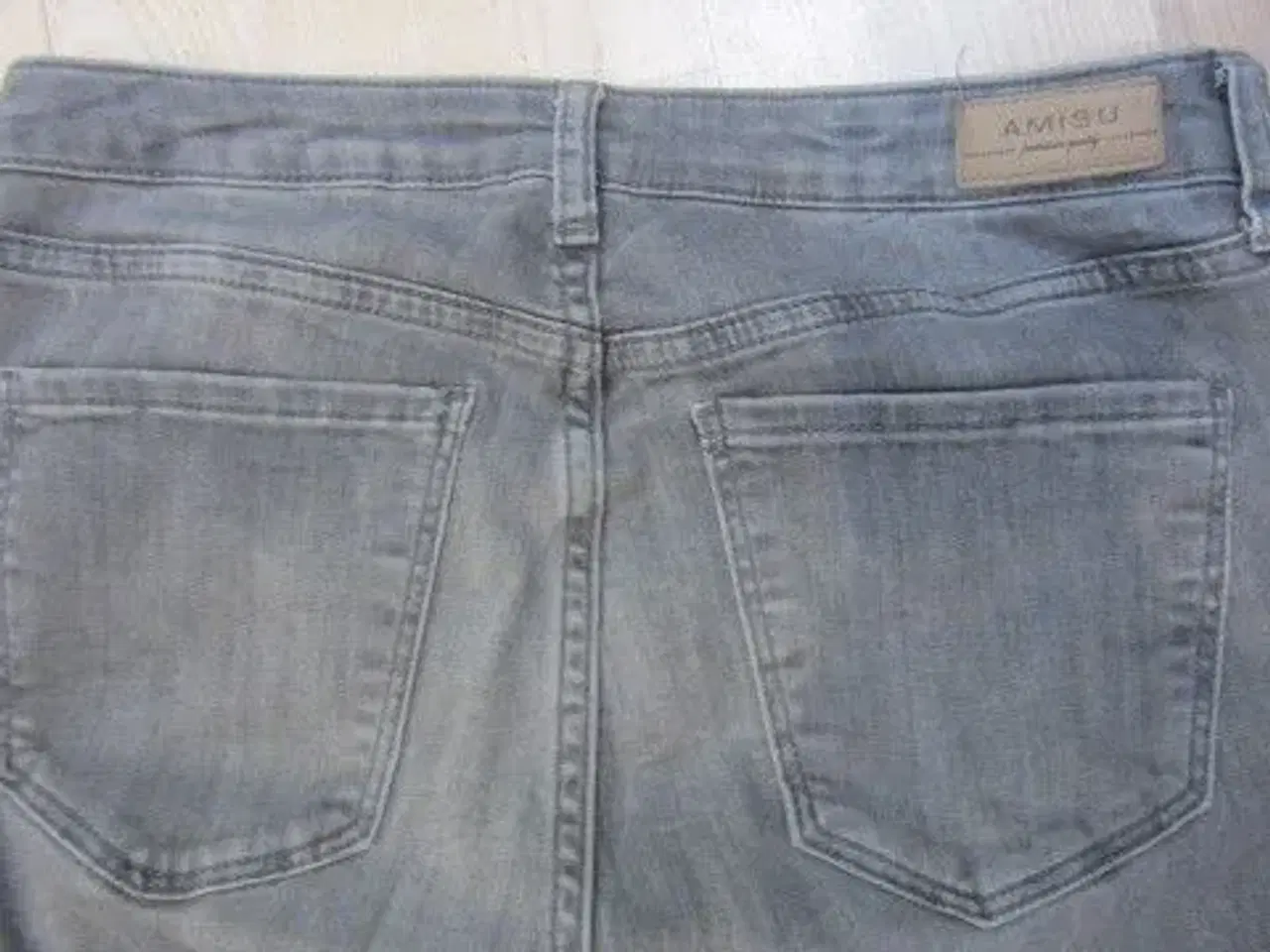 Billede 3 - Str. 30/29, grå elastisk jeans
