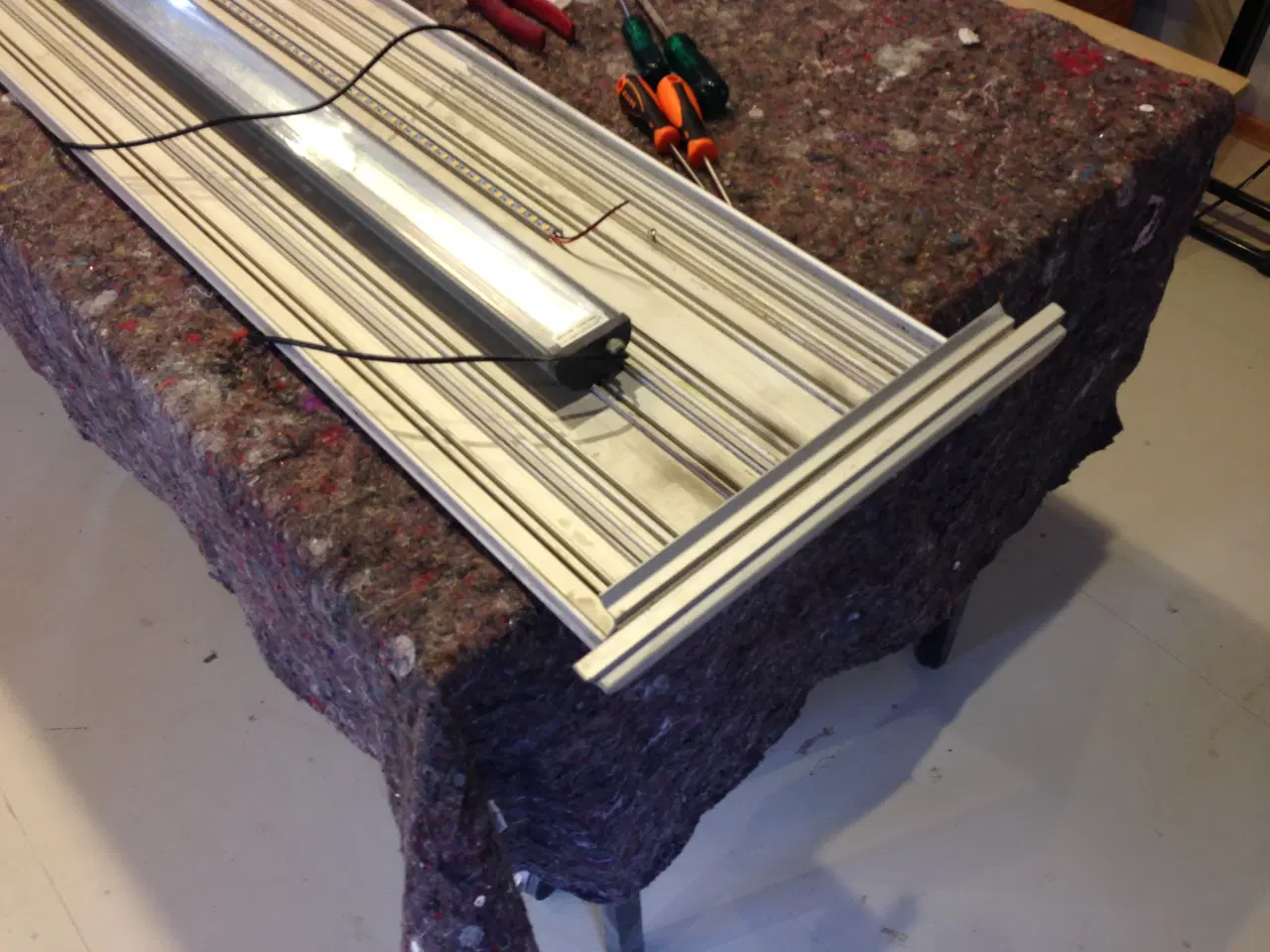 Billede 2 - Akvastabil akvarielampe kold