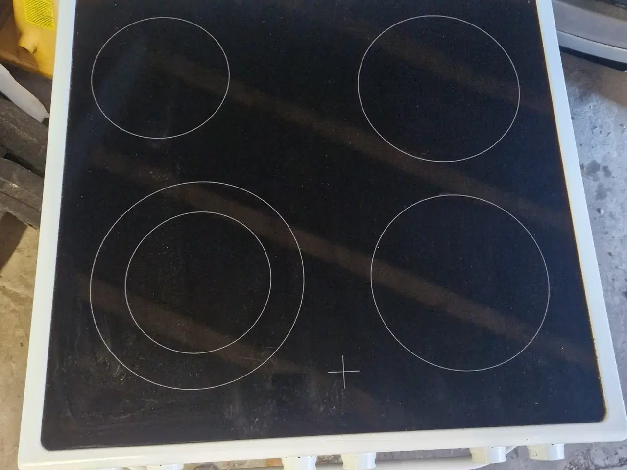 Billede 2 - Brugt Voss komfur med glaskeramisk kogeplade